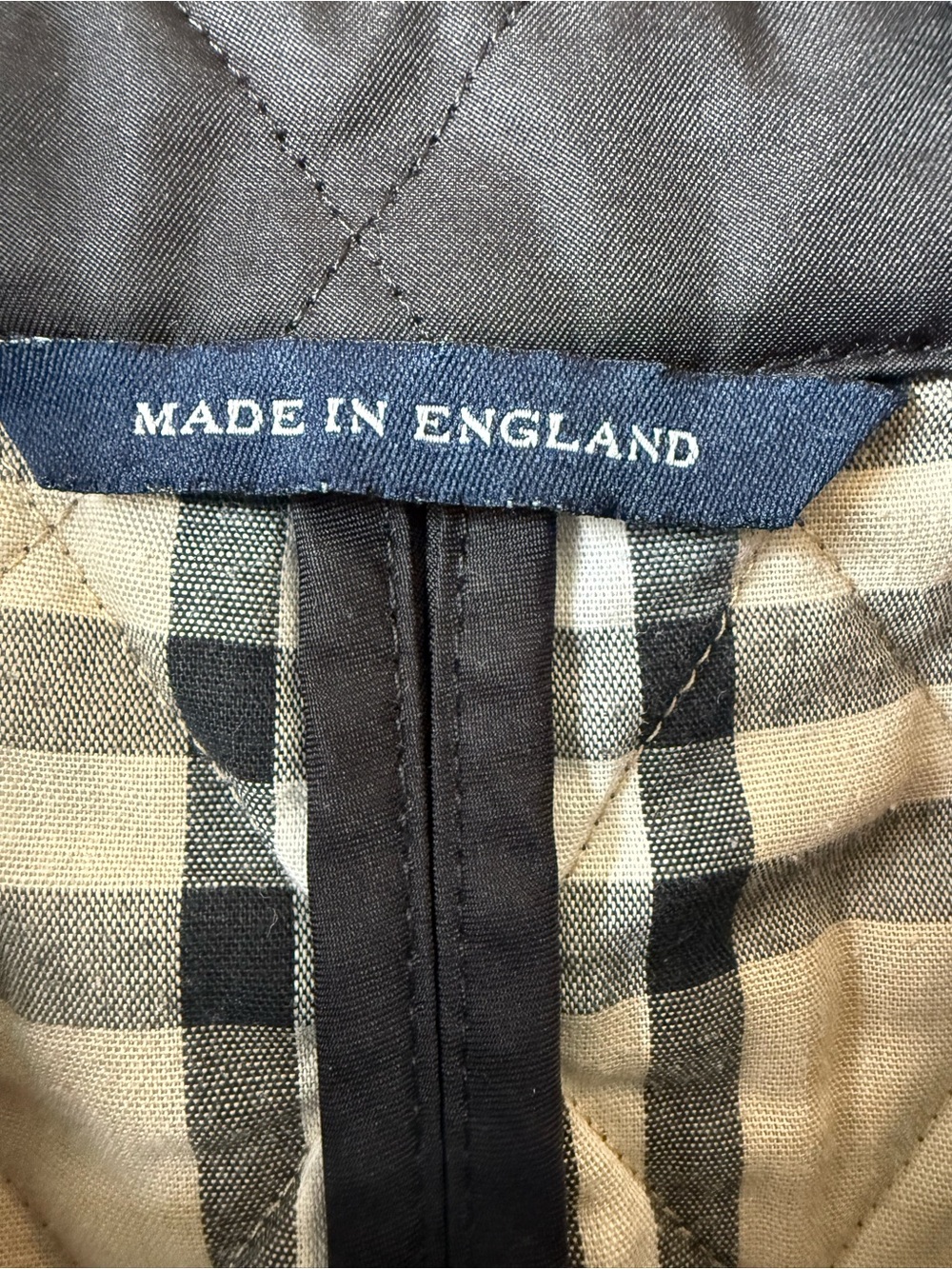 Women's Burberry London Quilted Jacket. - Picture 2 of 6
